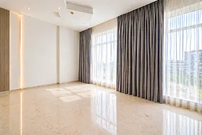 HIGH FLOOR | ELEGANT STUDIO | PRIME LOCATION