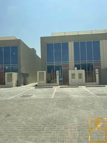 فيلا بغرفة نوم واحدة | واجهة زجاجية حديثة | مناظر متعددة | روكان 3 دبي لاند