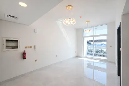 BRAND NEW | 12 CHEQUES | PET FRIENDLY