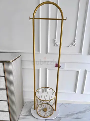Gold Arch Clothing Rack - Marble Base