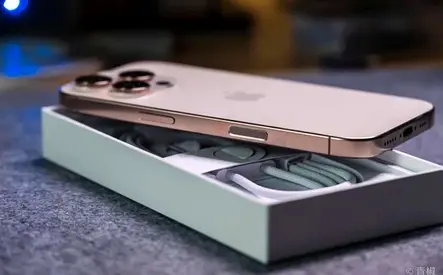 iPhone 16 pro desert titanium with Original Box and USB-C to Lightning Cable