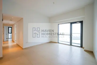 MODERN LAYOUT | NEAR METRO | COMMUNITY