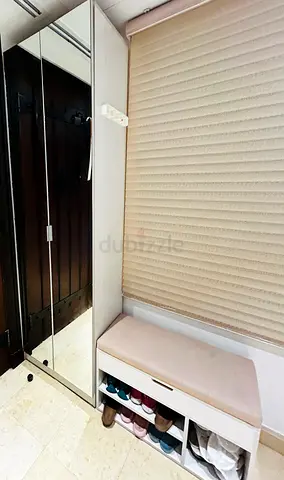 Full set of Mirrored Shoe cabinets with Shoe Bench and Storage- Excellent conditions