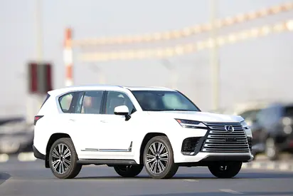Lexus LX 600 Signature 2026, GCC Specs - Like New!