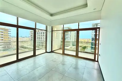 Vacant | Luxurious Building | Premium Living