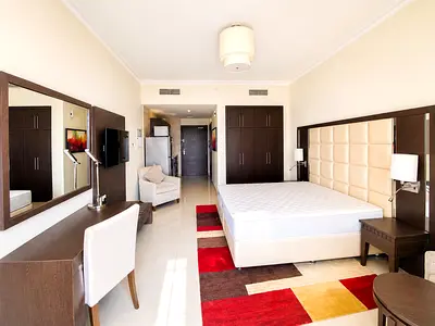 VACANT | FULLY FURNISHED | BRIGHT STUDIO