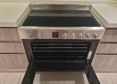 . BOSCH 90/60cm 5 Eyes Full Electric Ceramic Cooker Range
