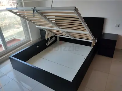 IKEA hydraulic king‑size bed (180 × 200 cm) with  IKEA mattress