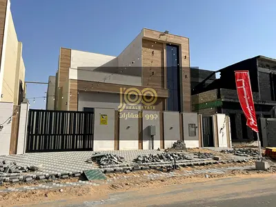 متاح فيلا للبيع في ام القيوين منطقة السرة اول ساكن من 4 غرف