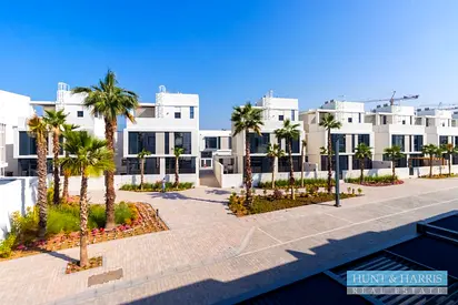 2 Bedroom Townhouse Al Marjan Island Danah Bay for Rent