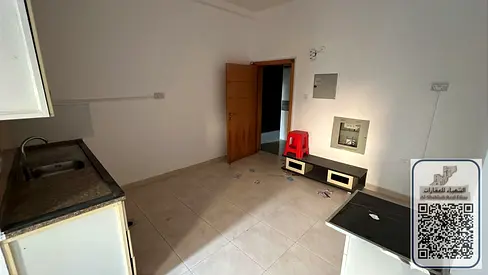 Studio apartment for annual rent at an affordable price in a prime location on Kuwait Street, near Afghan Kebab and all services in the heart of the c