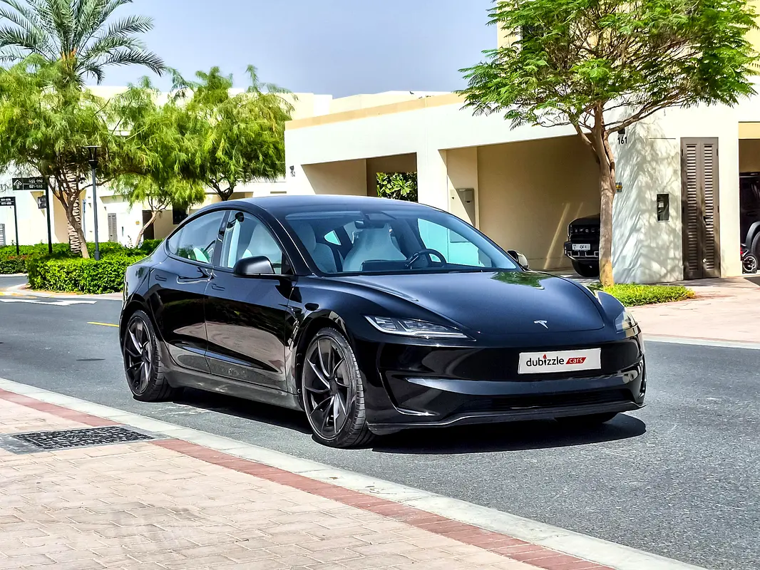 Tesla Model 3 2025 — photo 1 of 19