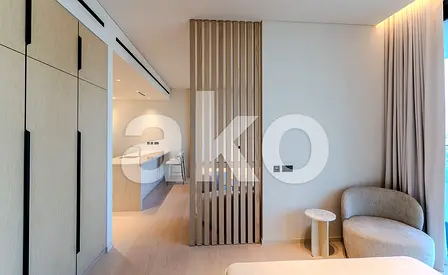 Price Drop Exclusive Fully Furnished High Floor
