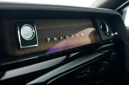 2019 ROLLS-ROYCE PHANTOM — миниатюра 12