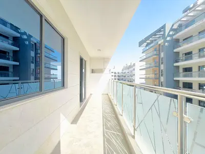 Luxurious Building // 1BHK Big Size Flat With Two Washroom// With Gym Pool Free Car Parking Free // Full Family Building..