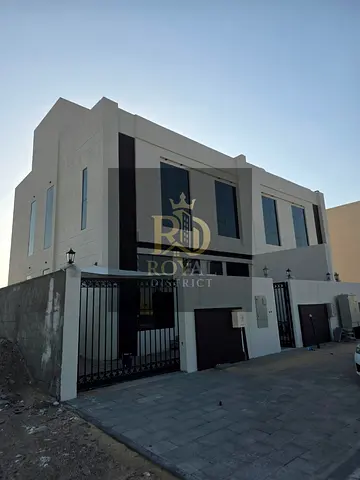 DISTRESS DEAL | 4BR VILLA ALL ROOMS ARE MASTER | FREE HOLD FOR ARABS