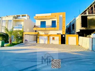 فيلا فاخرة مكونة من 5 غرف نوم للبيع في الياسمين، خلف الحديقة، بجوار المسجد.