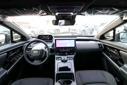 صورة 5 لـ 2025 Toyota BZ4X