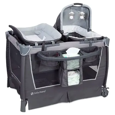 Pack n Play / Playard with Changing Station, Bassinet and Organizer
