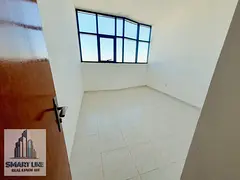 LOOKING BEAUTIFUL LAYOUT 2 BHK WITH CHILLER FREE CLOSE HALL JUST FOR RENT 44k