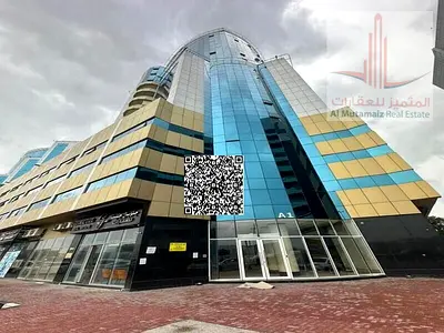 فرصة ذهبية للسكن والاستثمار في أبراج أورينت (الشرق) | استوديو مفروش بالكامل جاهز للسكن الفوري وعائد إيجاري مرتفع 💎
