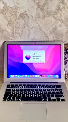 MacBook Air core i5 ,8GB ,13inch, 256 GB SSD