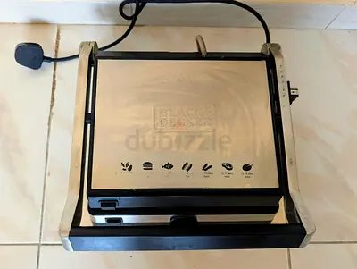 Black  Decker Stainless Steel Electric Grill / Panini Press - Used