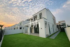 PARK BACKING | ADJACENT TO POOL | 4 BEDROOM