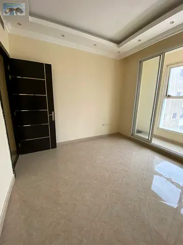 One bedroom and living room, excellent space, open view, new building, vibrant area close to services