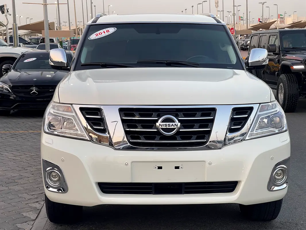 Nissan Patrol 2018 — photo 1 of 19