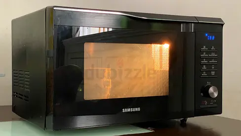 Samsung countertop microwave oven - black, working