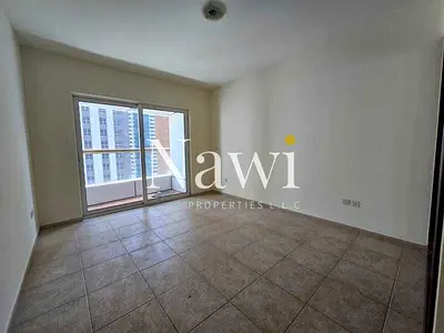 High Floor | Partial Views | Vacant