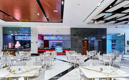 High Visibility Shop | Al Hudaiba | Excellent Walk-In Location