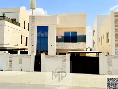 Villa directly from the owner, custom finishing, on a main street, close to all services, freehold ownership for all nationalities.
