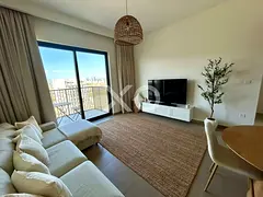 FULLY FURNISHED | HIGH FLOOR | PARK ACCESS