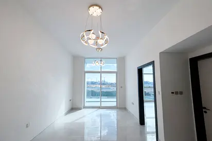 BRIGHT APARTMENT | SPACIOUS | HIGH FLOOR