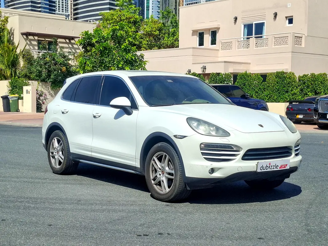 Porsche Cayenne 2013 — photo 1 of 15
