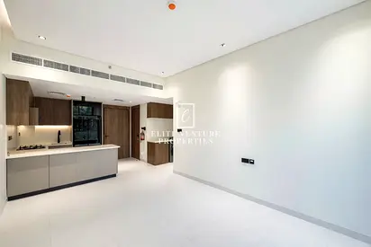 VACANT | POOL VIEW | HIGH FLOOR | WITH STORAGE ROOM