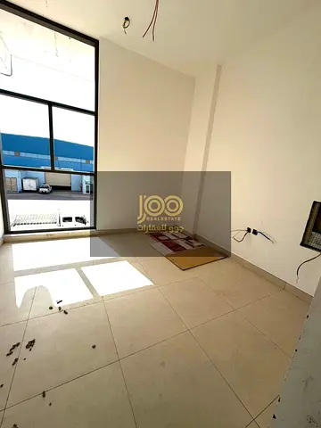 يوجد15 ستديو متاح مناسب للتأجير لشركة واحدة او عدة شركات