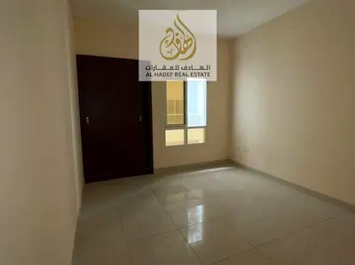غرفة وصالة للإيجار في النعيمية 1 | 2 حمام | خزائن بالحائط | 30,000 درهم