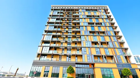 Bright 1BR Good for Family Vacant Spacious