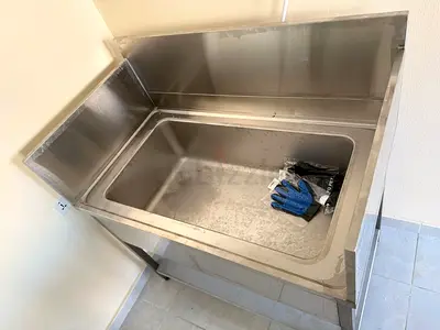 Stainless Steel Pet Grooming Bathtub – Professional Grade