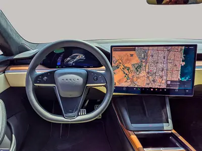 2025 Tesla MODEL S 照片 9
