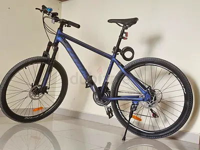 Blue 27 Mountain Bike - Hardtail, Disc Brakes, Good Condition