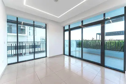 POOL VIEW | SPACIOUS | PRIME LOCATION