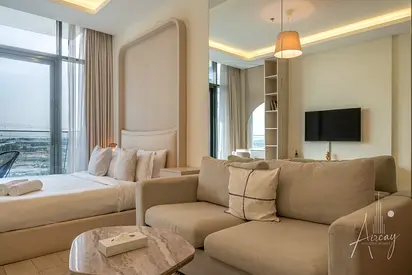 Upgraded | Fully furnished | Midfloor