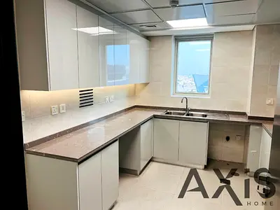 Stunning 2 BR Apartment | Full Canal & City View | 1 Month Free