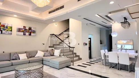 UPGRADED| LANDSCAPED GARDEN | ON THE PARK | FURNISHED