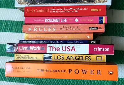 Motivational books-self motivational bundle of 8 books for 350 aed.