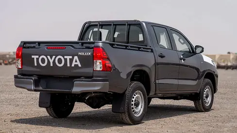 2026 Toyota HILUX — фото 3
